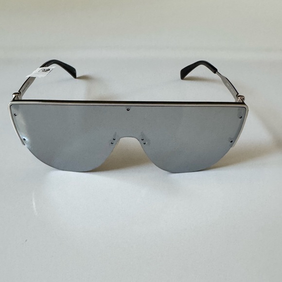 Alexander McQueen Oversize Mask Sunglasses AM04574-004 Silver Grey 99mm-1-145 main image 16